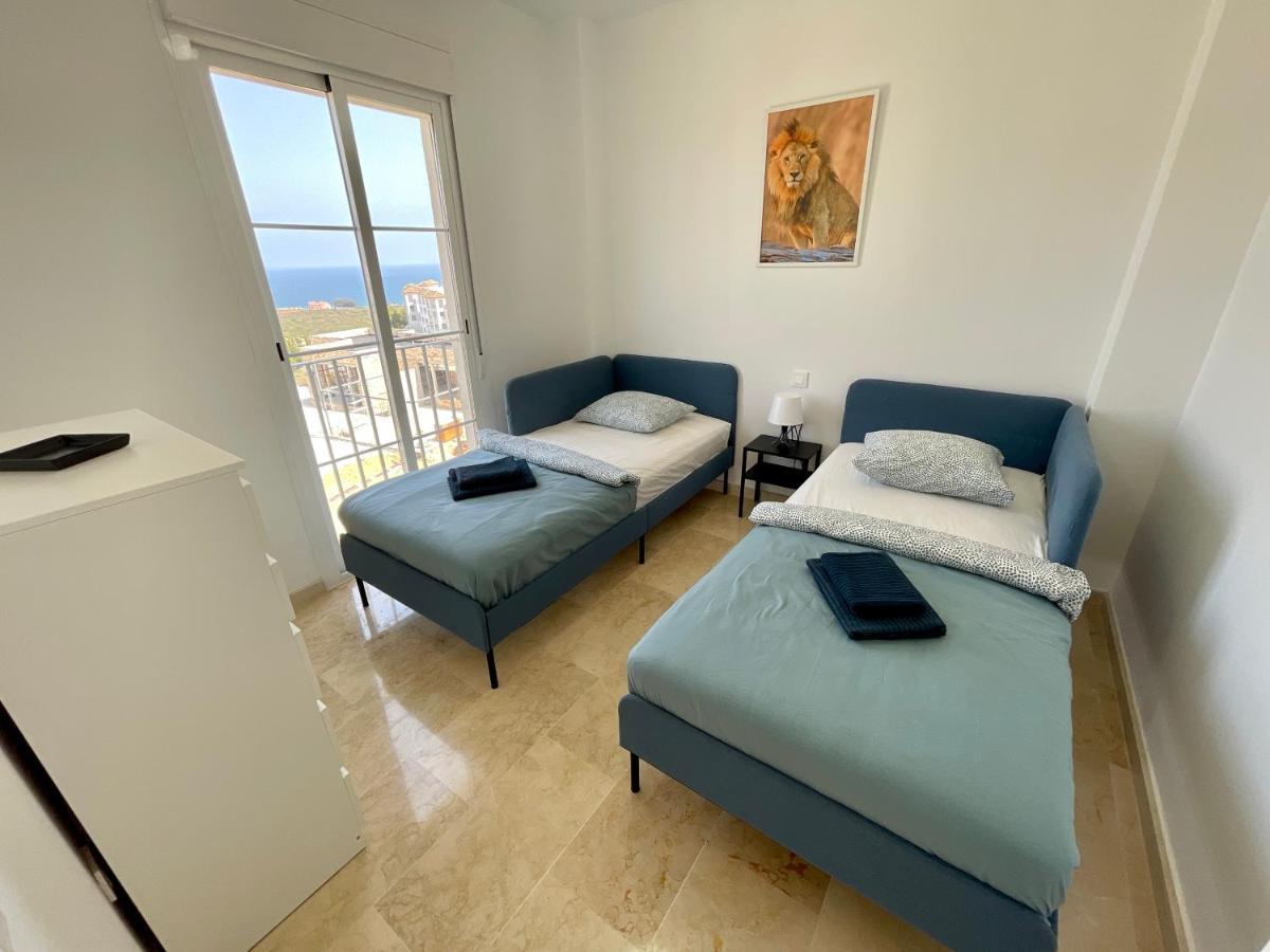 Top Sea View Apartment - 7 Minutes To Sotogrande Castillo de Sabinillas Eksteriør bilde